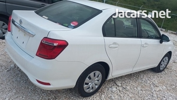 Toyota Axio 2,0L 2017-1