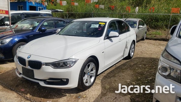 BMW 3-Series 2,0L 2013-5