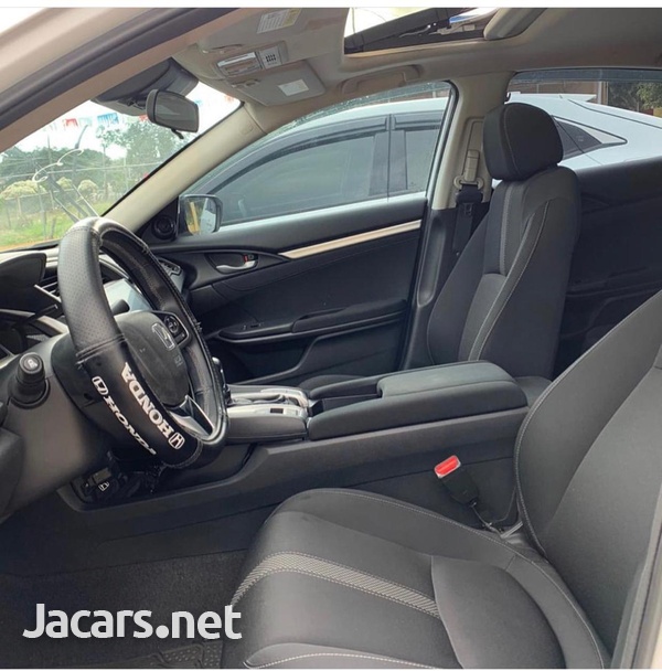 Honda Civic 1,5L 2019-3