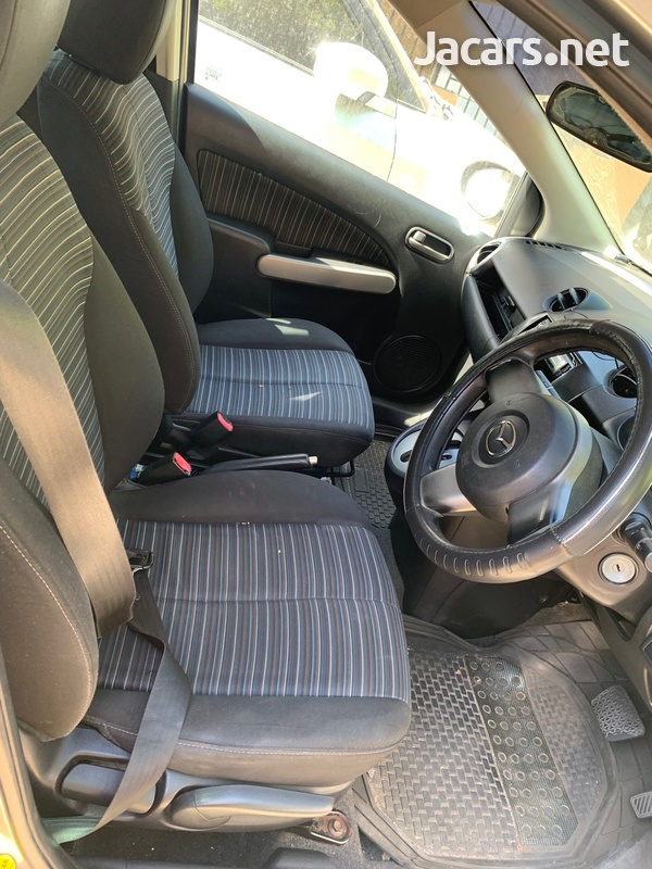 Mazda Demio 2,0L 2011-5