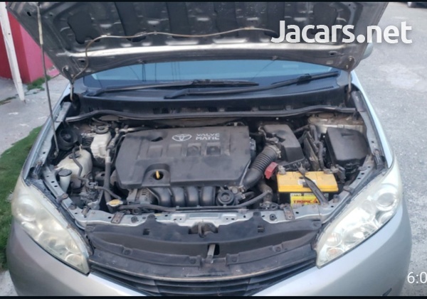 Toyota Wish 1,8L 2011-5