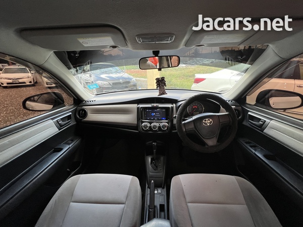 Toyota Axio 1,5L 2012-10