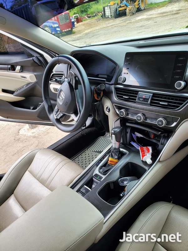 Honda Accord 2,0L 2018-6