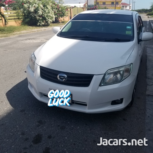Toyota Axio 1,5L 2012-3