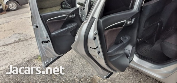 Honda Fit 1,5L 2016-9