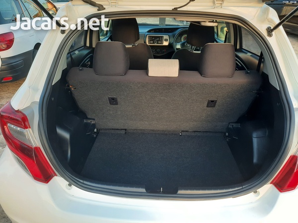 Toyota Vitz 1,0L 2016-8
