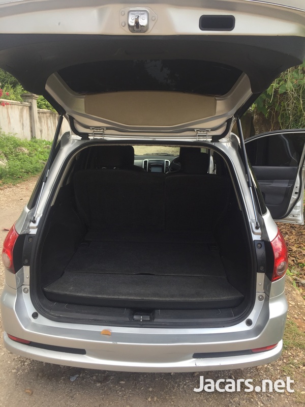 Nissan Wingroad 1,5L 2012-8