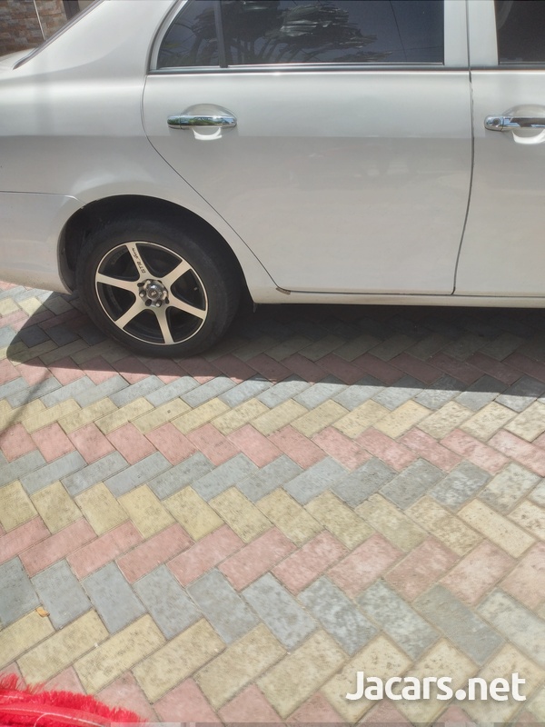 Toyota Axio 1,5L 2012-5