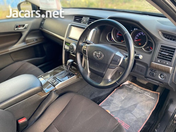 Toyota Mark X 2,5L 2013-3