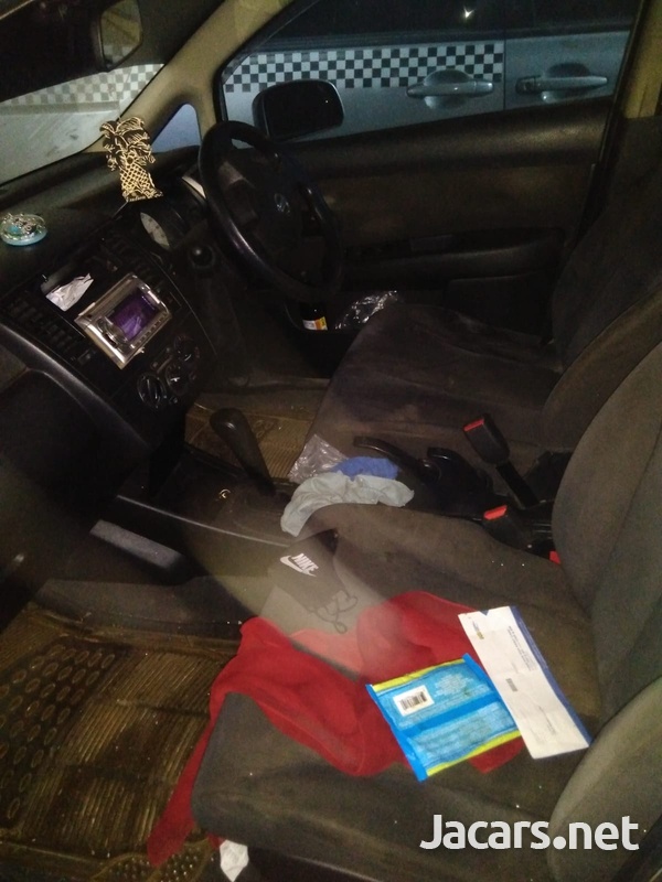 Nissan Tiida 1,6L 2013-5