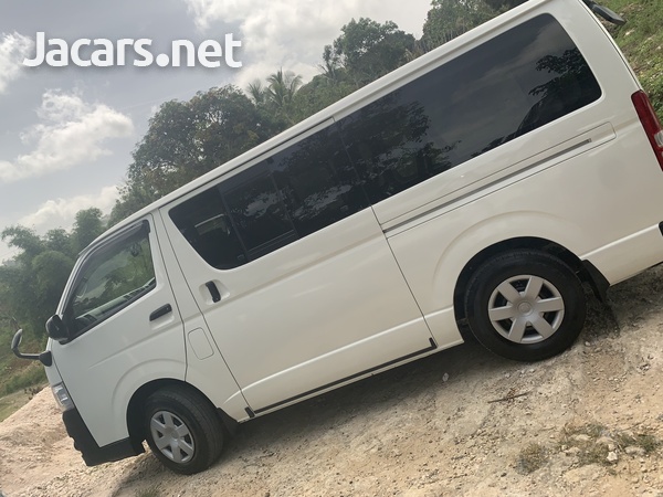 Toyota Hiace 2,5L 2012-9