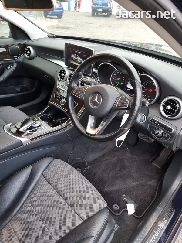 Mercedes-Benz C-Class 2,0L 2015-9