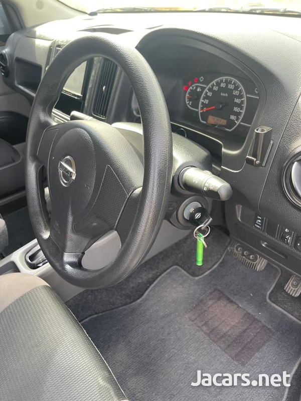 Nissan AD Wagon 1,6L 2016-3