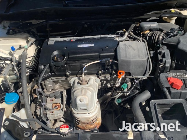 Honda Accord 2,5L 2017-7