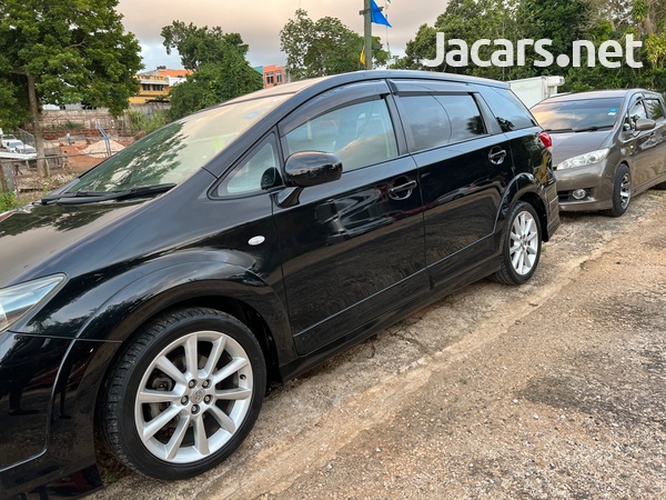 Toyota Wish 1,8L 2012-1