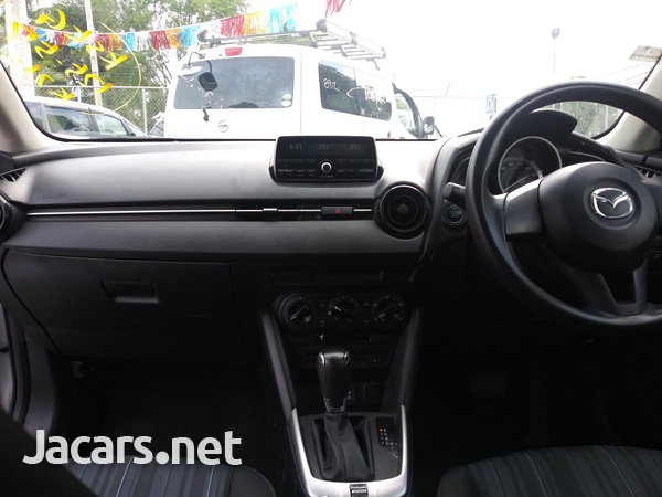 Mazda Demio 1,3L 2016-6