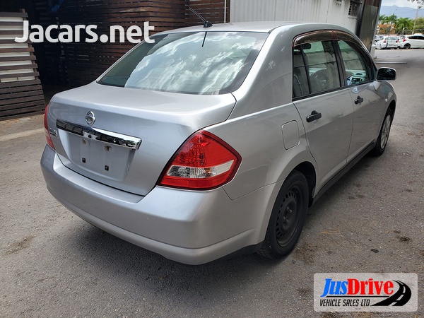 Nissan Tiida 1,5L 2007-6