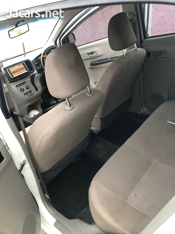 Toyota Pixis Epoch 0,5L 2012-5