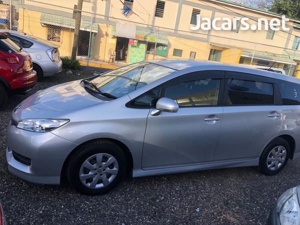 Toyota Wish 1,8L 2016-4