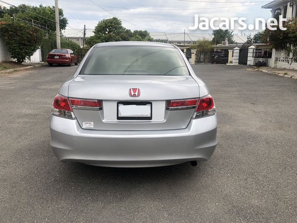 Honda Accord 2,0L 2011-3