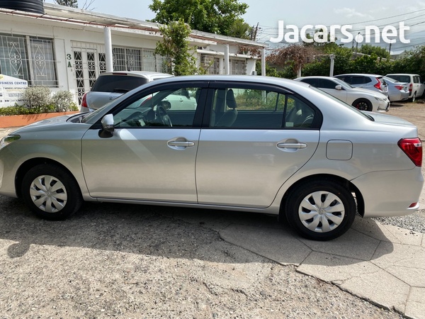 Toyota Axio 1,3L 2017-3
