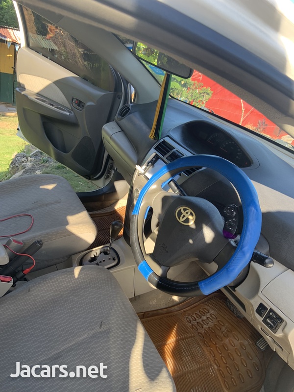 Toyota Belta 1,8L 2010-14