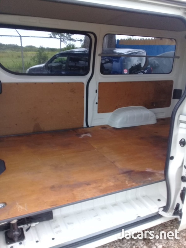 2016 Toyota Hiace Diesel Bus-9