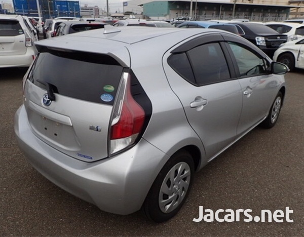 Toyota Aqua 1,5L 2017-2