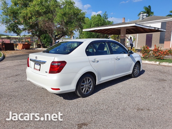 Toyota Axio 1,5L 2017-10