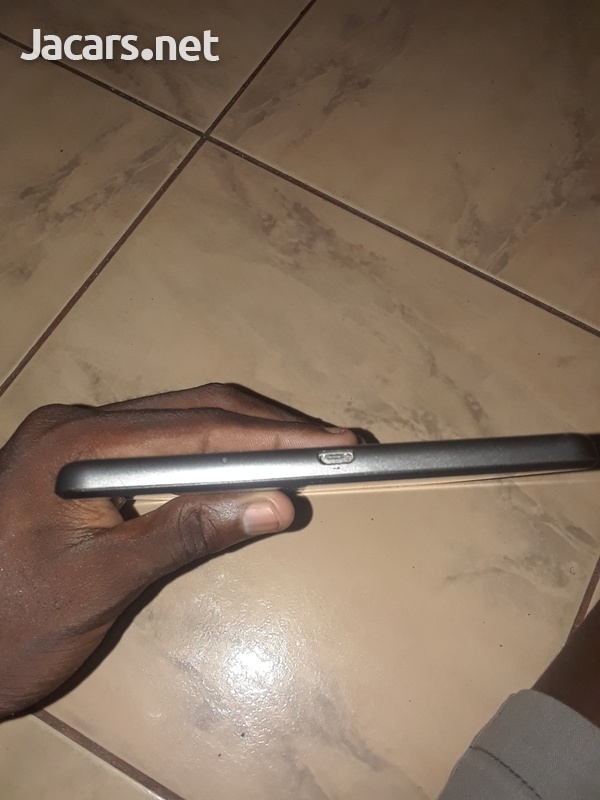 Lenovo tablet-4