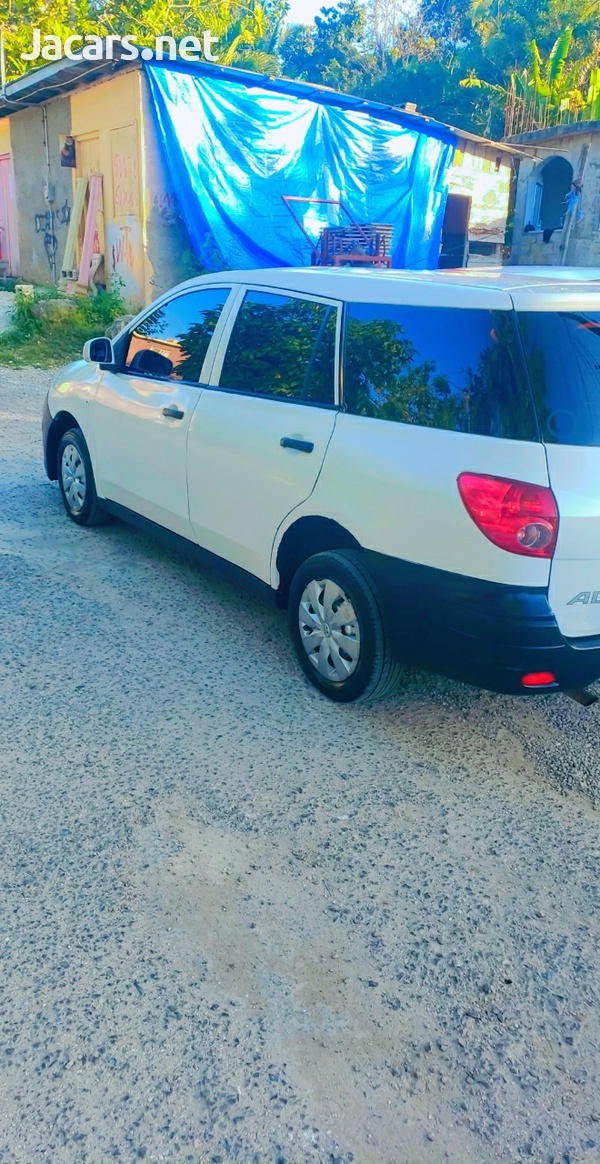 Nissan AD Wagon 1,5L 2014-6