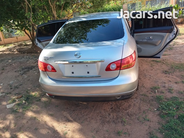 Nissan Bluebird 1,8L 2007-4