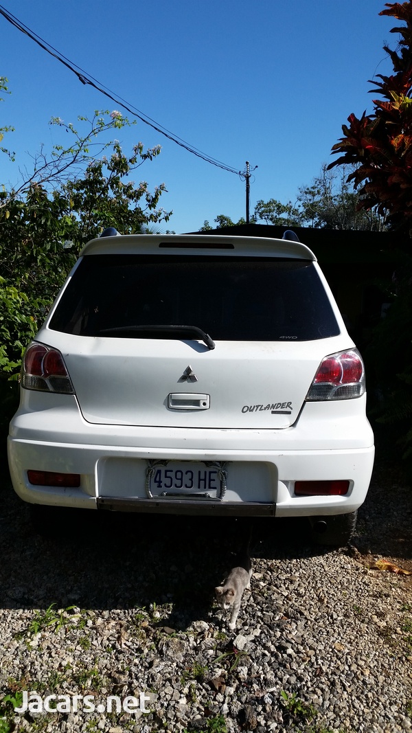 Mitsubishi Outlander or Airtrek 2,4L 2004-4
