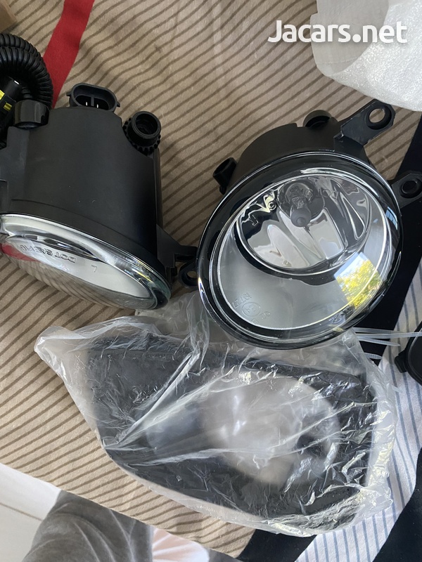 Brand new Axio bumper ligh fit all Axio-1