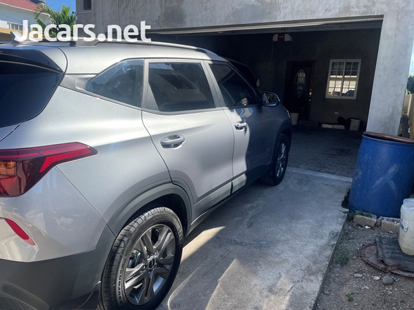 KIA Seltos 1,5L 2023-4