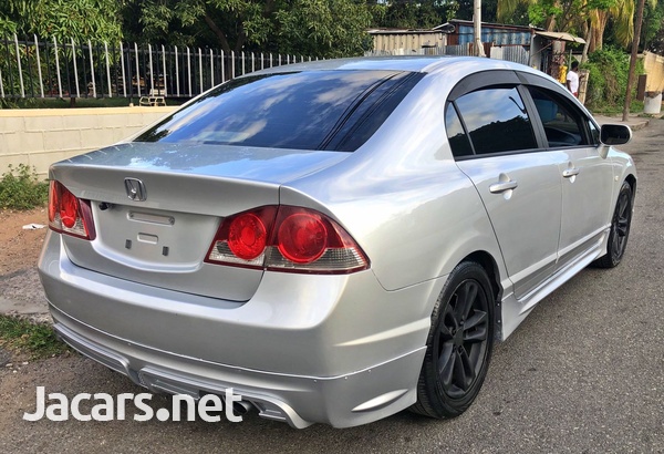Honda Civic 1,8L 2007-4