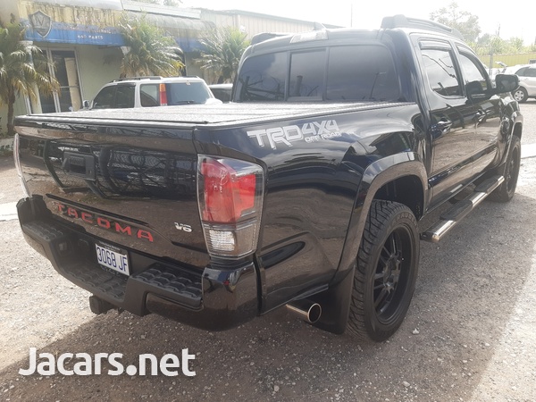 Toyota Tacoma 2,5L 2017-4
