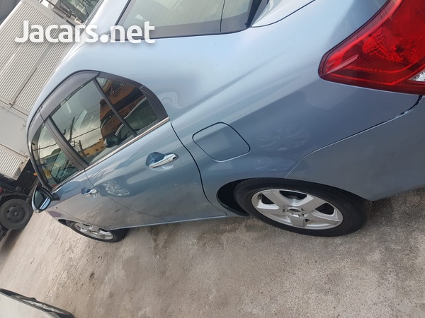 Toyota Axio 1,5L 2014-6