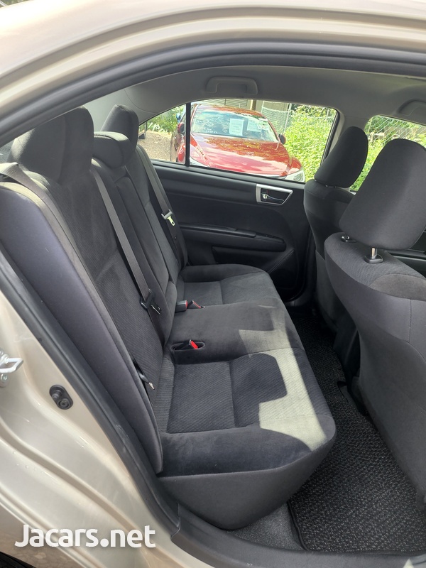 Toyota Axio 1,5L 2016-10