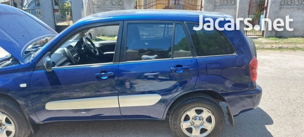 Toyota RAV4 2,0L 2006-4