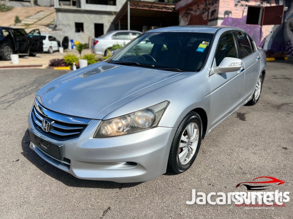 Honda Accord 2,0L 2010-3