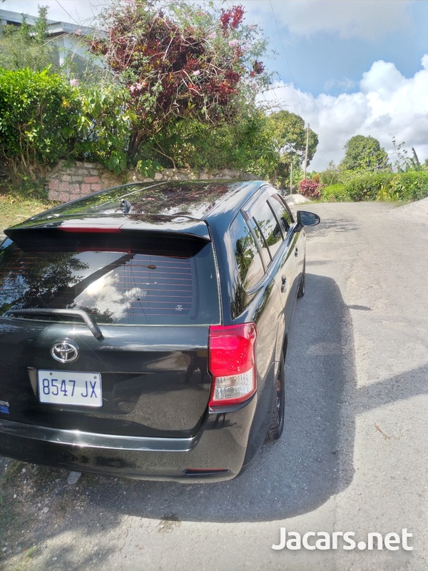 Toyota Fielder 1,5L 2013-6
