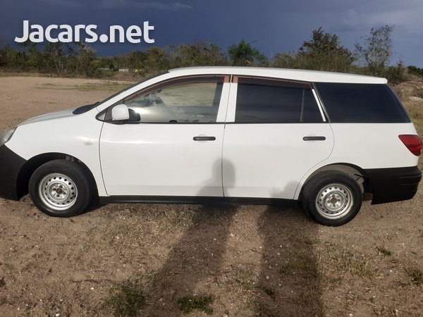 Nissan AD Wagon 1,5L 2014-1