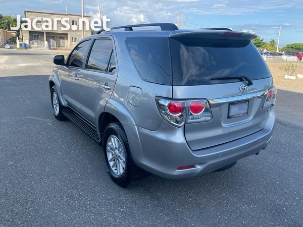 Toyota Fortuner 2,7L 2016-3