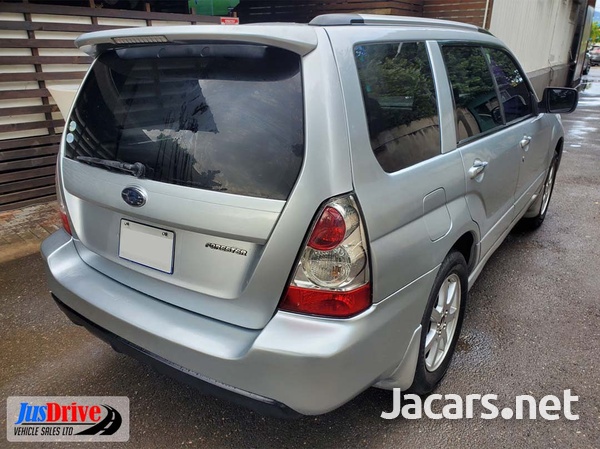 Subaru Forester 2,0L 2006-6