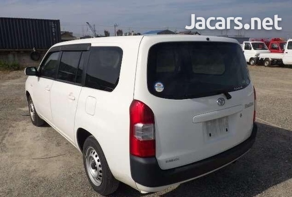 Toyota Probox 1,5L 2016-3