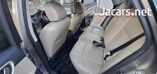 Nissan Bluebird 2,0L 2015-6