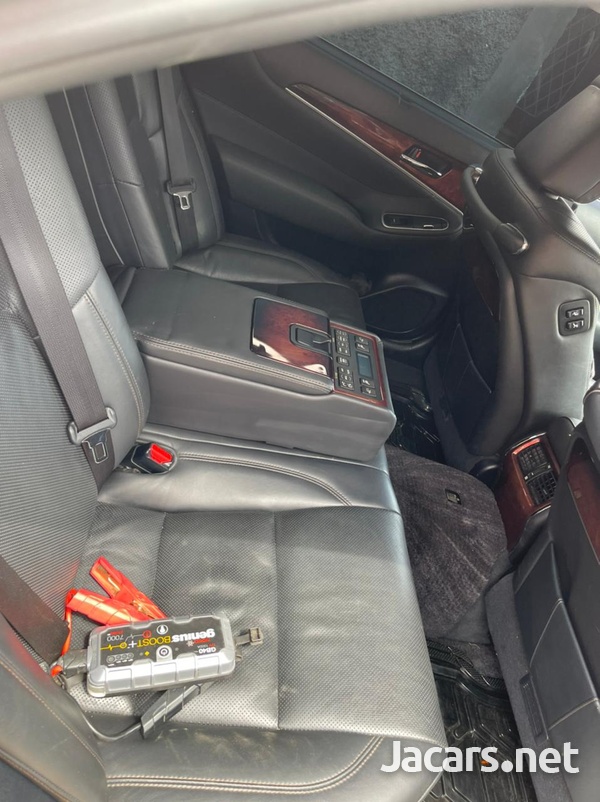 Toyota Crown 3,5L 2014-3