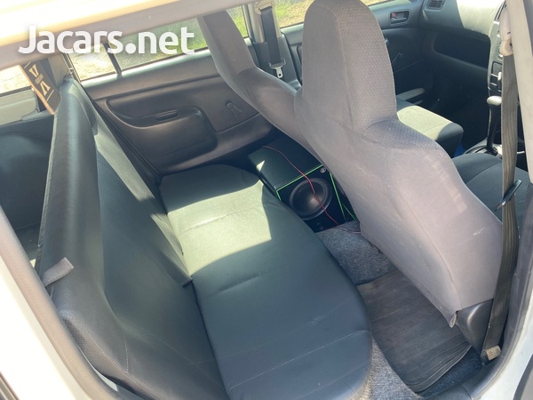 Toyota Probox 1,5L 2012-6