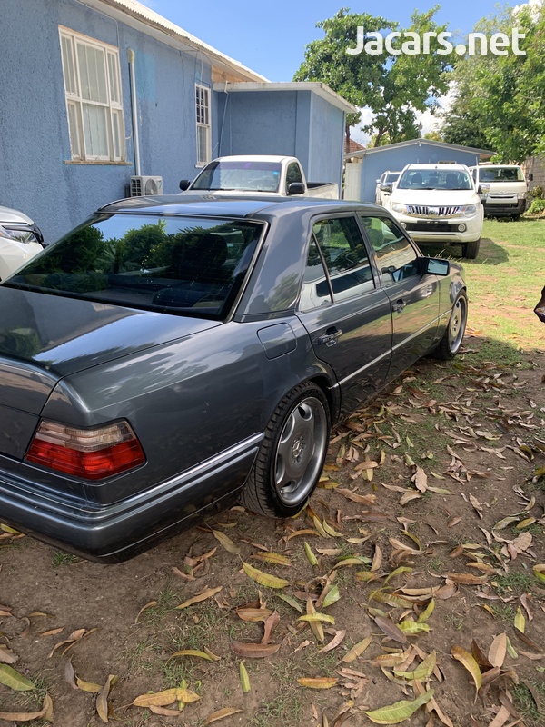 Mercedes-Benz E-Class 2,8L 1995